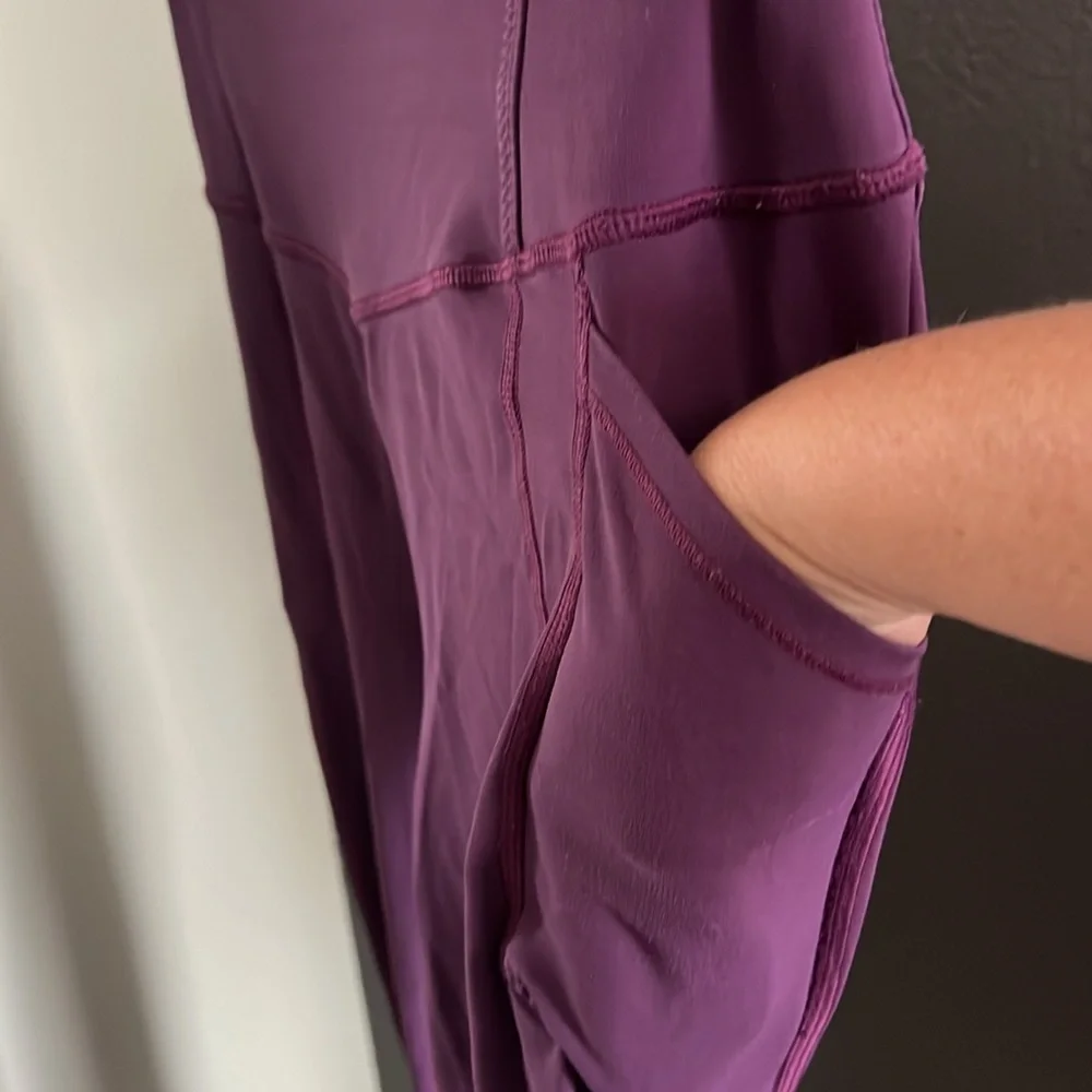 LuLuLemon, burgundy leggings, size 4 - Picture 3 of 6